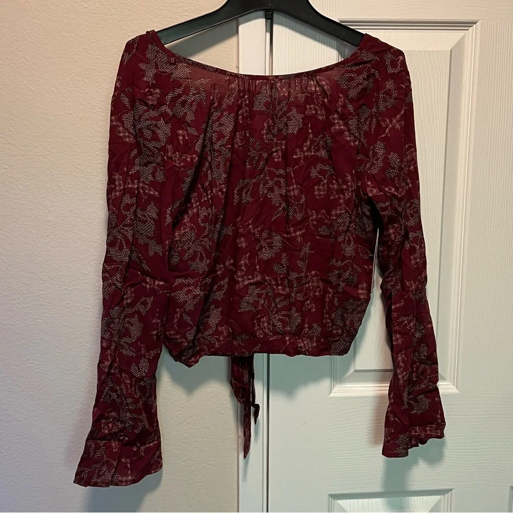 NWT Cute Pattern Long Sleeve Top - Picture 2 of 10